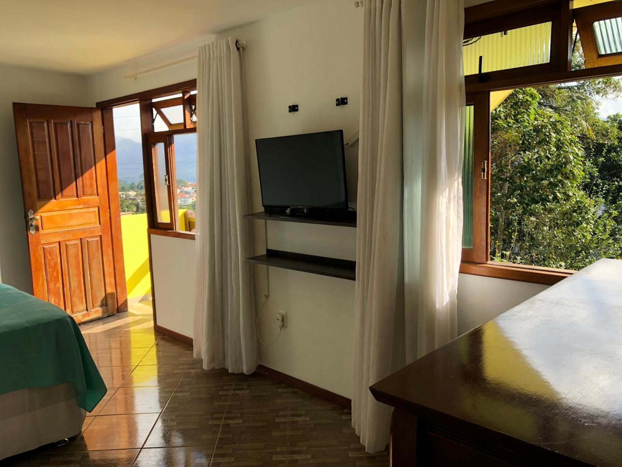 Villa casa aconchegante com linda vista a 5 min do centro Nova Friburgo Esterno foto